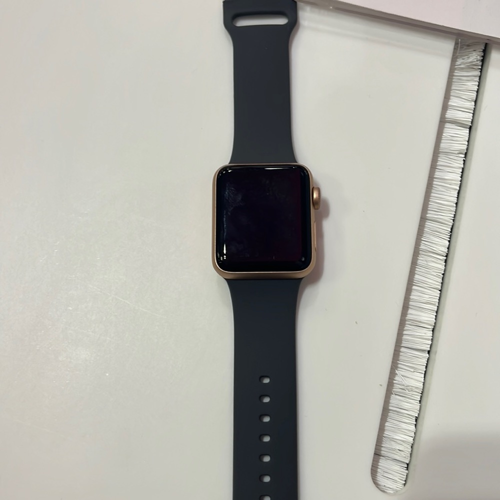 Apple Watch rose gold series 3